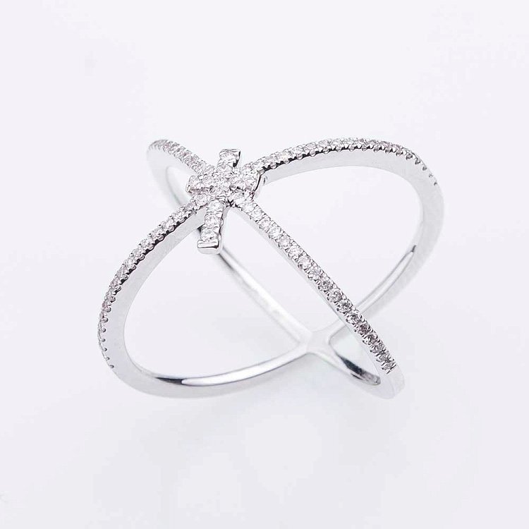 Золотое кольцо "Крестик" с бриллиантами 195750ch от ювелирного магазина Оникс