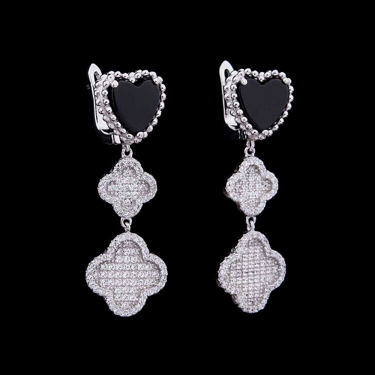 Серебряные серьги "Сердце и клевер" с ониксом и фианитами 121732 от ювелирного магазина Оникс - 2