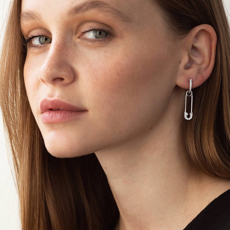 Серебряные серьги "Булавки" с фианитами 1063 от ювелирного магазина Оникс - 1