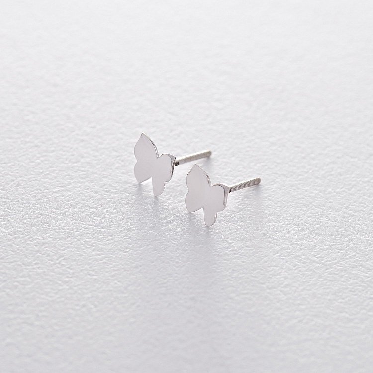 Золотые серьги-гвоздики с бабочками с06198 от ювелирного магазина Оникс