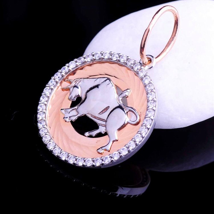 Підвіска "Знаки зодіаку - Телець" з фіанітами п01702тц від ювелірного магазину Онікс