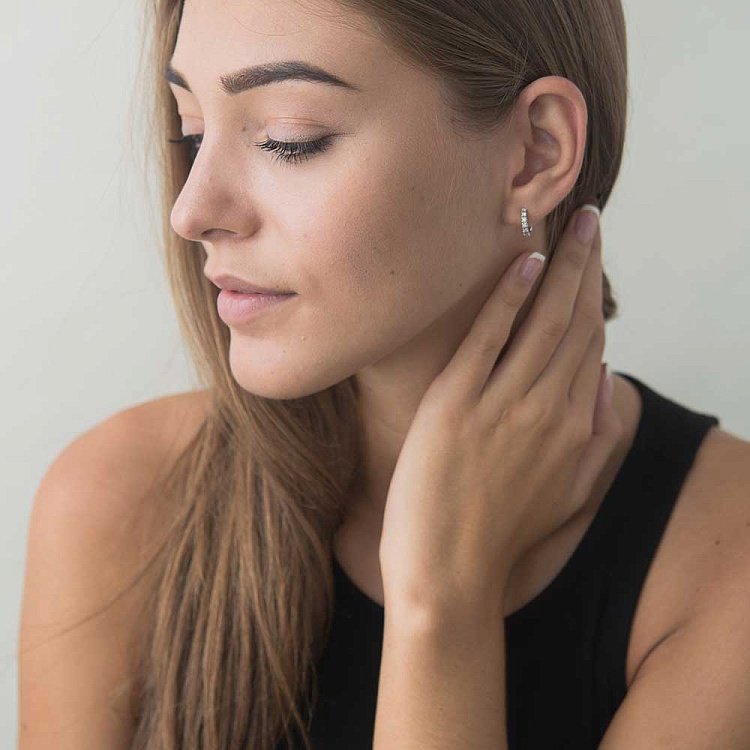 Золотые серьги "Кольца" с бриллиантами с216 от ювелирного магазина Оникс - 3