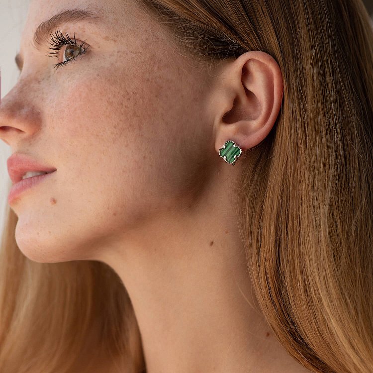 Серебряные серьги "Клевер" синт. малахит 121589 от ювелирного магазина Оникс - 1