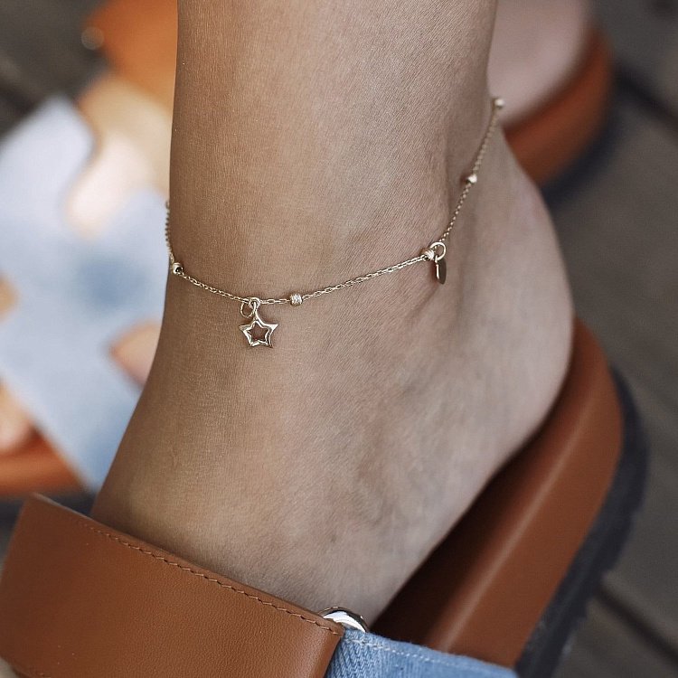 Золотий браслет "Сердечко і зірочка" на ногу б04347 від ювелірного магазину Онікс - 2