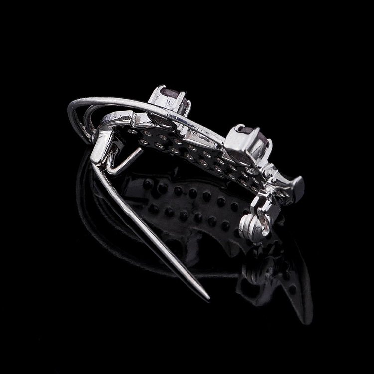 Срібна брошка з фіанітами і рубінами 16083 від ювелірного магазину Онікс - 1