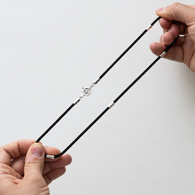 Шовковий шнурок зі срібною застібкою Ш0005-4в/д3 від ювелірного магазину Онікс - 1