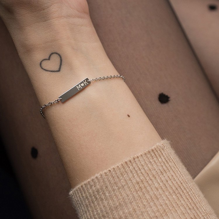 Срібний браслет "Твоя історія" з гравіюванням 2075л від ювелірного магазину Онікс