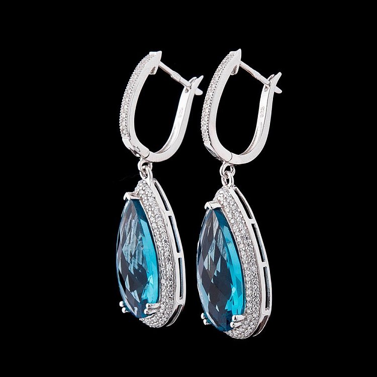 Серебряные серьги (фианиты) с15 от ювелирного магазина Оникс - 1