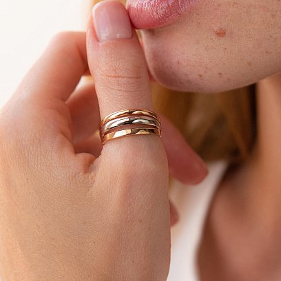 Золотое кольцо без камней к07026 №2