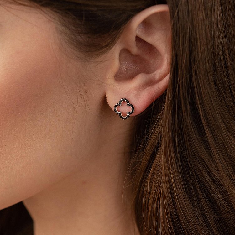 Срібні сережки - пусети "Конюшина" з чорними фіанітами 008220ч від ювелірного магазину Онікс - 3