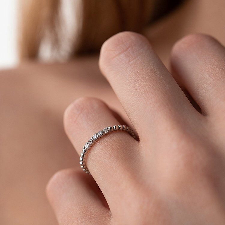 Золота кулькова каблучка "Мелоді" з фіанітами к06108 від ювелірного магазину Онікс - 1