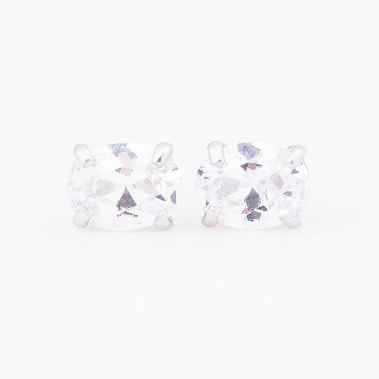 Серебряные серьги-гвоздики с фианитами 6х8 121971 от ювелирного магазина Оникс - 2