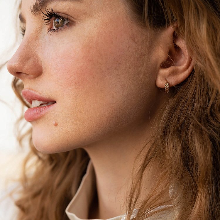 Серьги - кольца "Колоски" в красном золоте с08246 от ювелирного магазина Оникс - 1