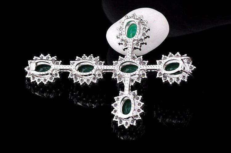 Серебряный крестик (фианиты) 131899 от ювелирного магазина Оникс - 3