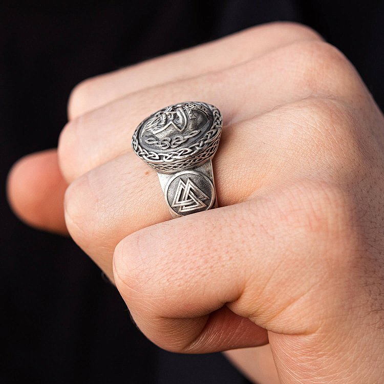 Чоловічий срібний перстень "Вікінг" 424 від ювелірного магазину Онікс - 11