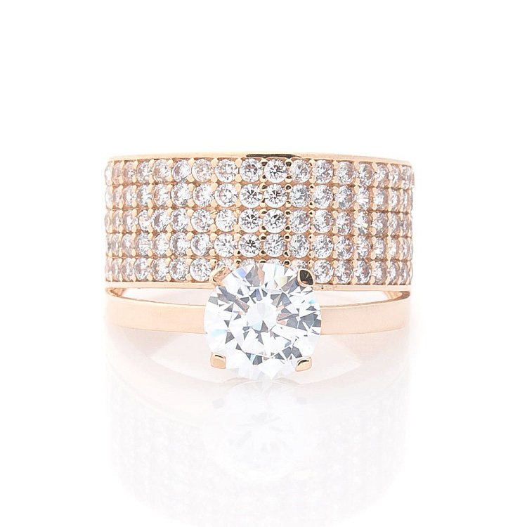 Золотое кольцо с фианитами к05797 от ювелирного магазина Оникс - 1