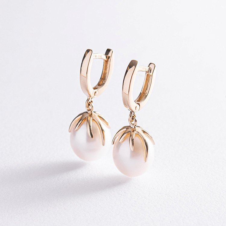 Золоті сережки (культ. прісн. перли) с06935 від ювелірного магазину Онікс