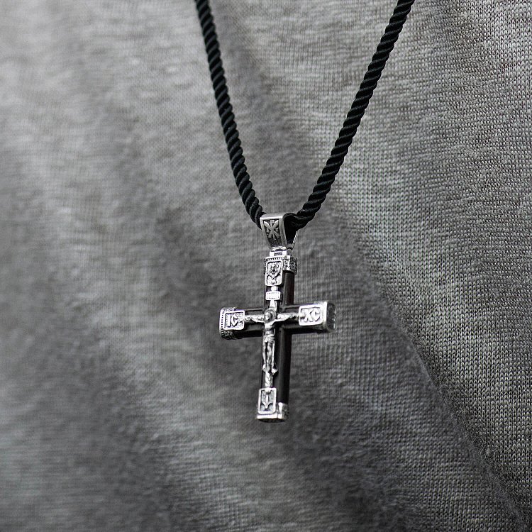 Серебряный крест "Распятие. Спаси и Сохрани" с эбеновым деревом mini 1061 от ювелирного магазина Оникс - 1