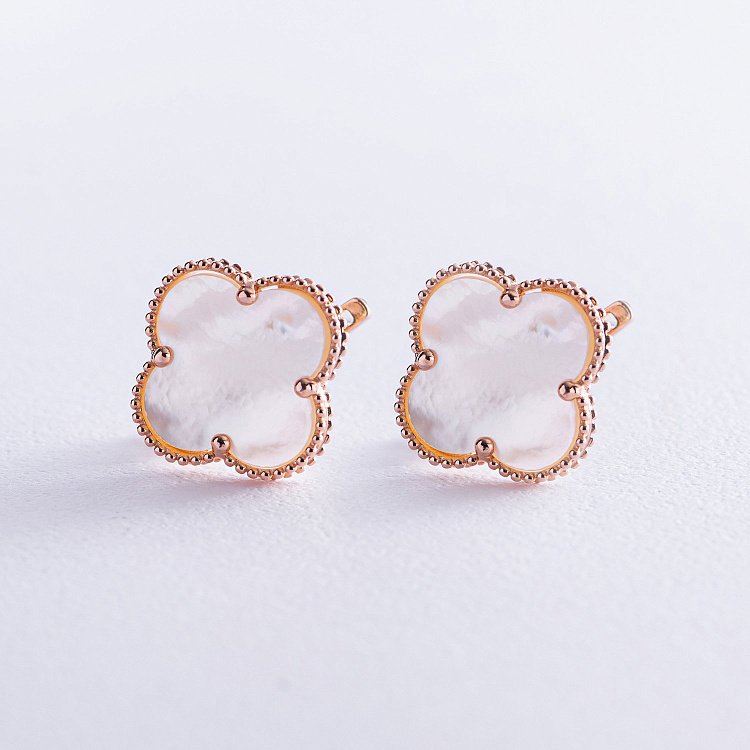 Сережки "Конюшина" в червоному золоті (перламутр) с07909 від ювелірного магазину Онікс - 1