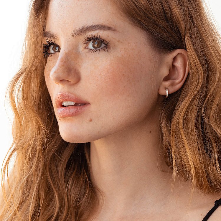 Золоті сережки - кільця з діамантами 310831121 від ювелірного магазину Онікс - 2