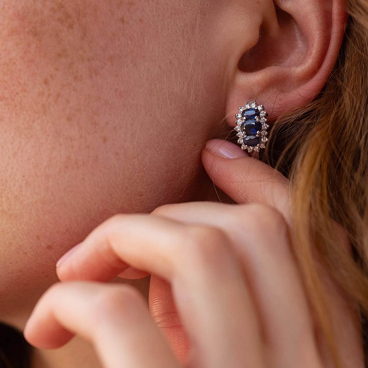 Золотые серьги с бриллиантами и сапфирами с2189 от ювелирного магазина Оникс - 5