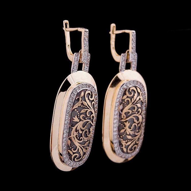 Золоті сережки з фіанітами с03258 від ювелірного магазину Онікс - 2