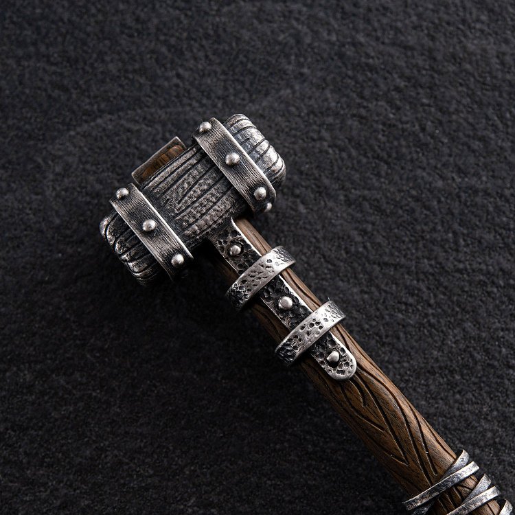 Срібний брелок "Молот вікінга" з ебеном 1116 від ювелірного магазину Онікс - 17