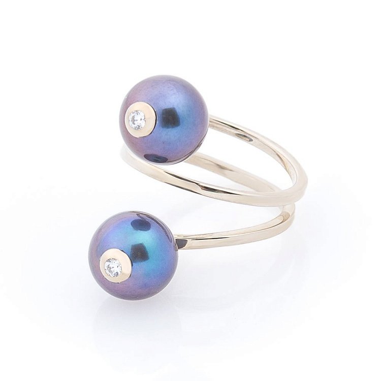 Золотое двойное кольцо с жемчугом и фианитами 04-2884.0.4640 от ювелирного магазина Оникс - 1