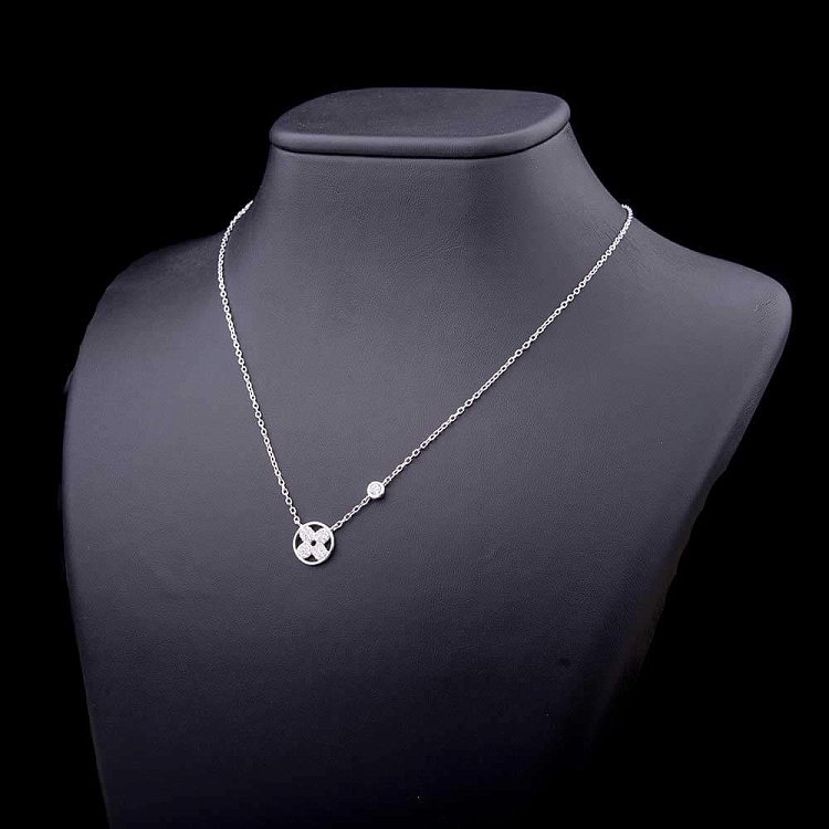 Срібне кольє "Конюшина" з фіанітами 18219 від ювелірного магазину Онікс - 1