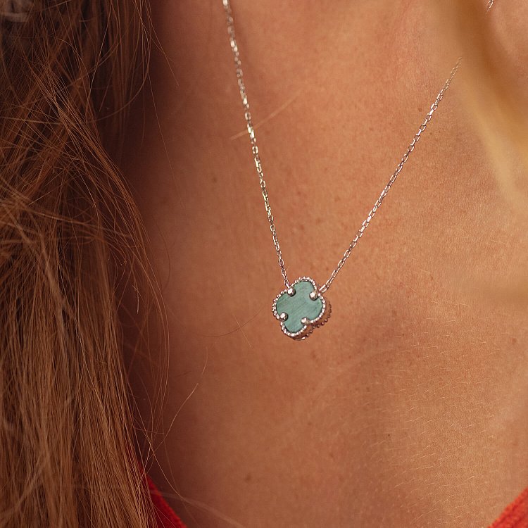 Колье "Клевер" в белом золоте (малахит) кол02403 от ювелирного магазина Оникс - 5