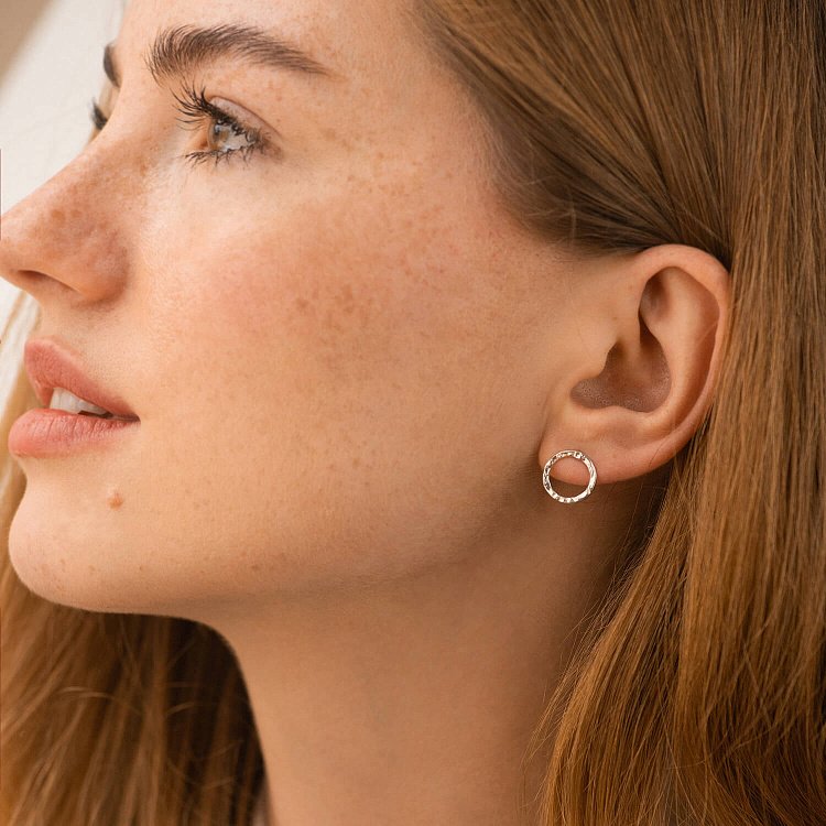 Срібні сережки "Мерехтіння" (1.2 см) 122706 від ювелірного магазину Онікс - 3