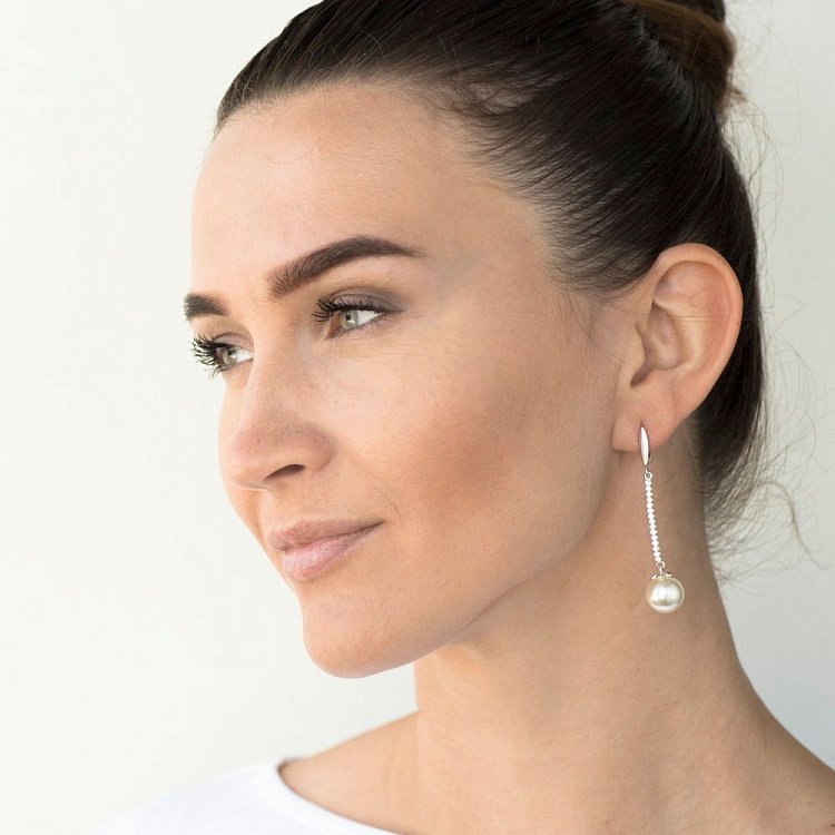 Серьги "Шарики" (фианит, искусственный жемчуг) 121043 от ювелирного магазина Оникс