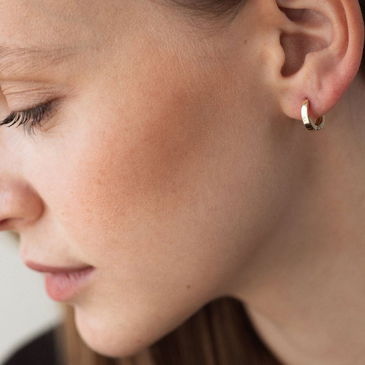 Сережки - кільця в жовтому золоті с08715 від ювелірного магазину Онікс - 4