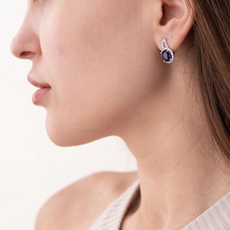 Срібні сережки з сапфірами і фіанітами 2935/9р-HSPH від ювелірного магазину Онікс - 1