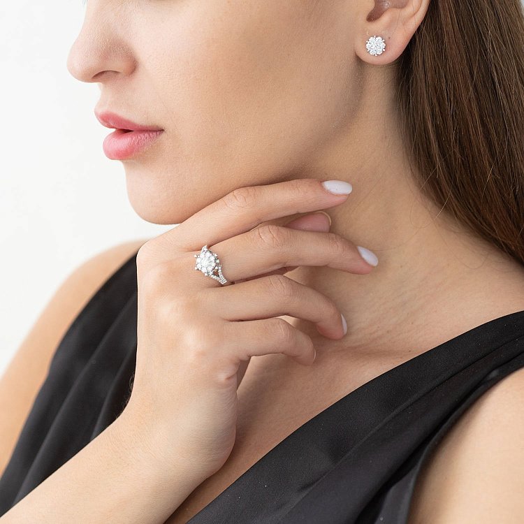 Золота каблучка з діамантами к666 від ювелірного магазину Онікс - 5