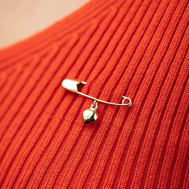 Булавка "Сердечко" в желтом золоте зак00347 от ювелирного магазина Оникс - 1