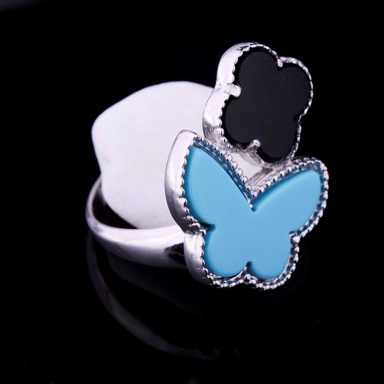 Кольцо "Клевер и бабочка" (им. бирюза, оникс, родий) 111632 от ювелирного магазина Оникс - 4