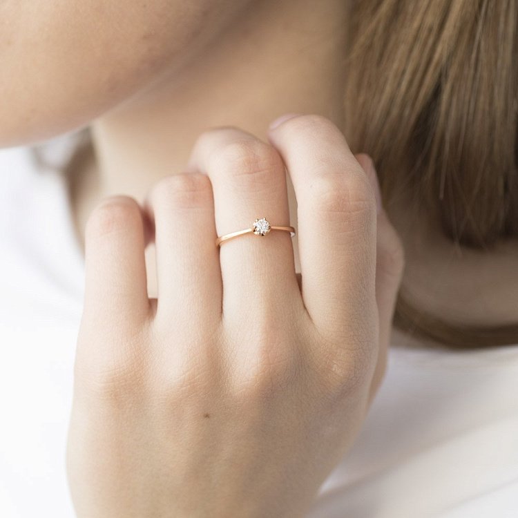 Золотое помолвочное кольцо с бриллиантом кб0162са от ювелирного магазина Оникс - 3