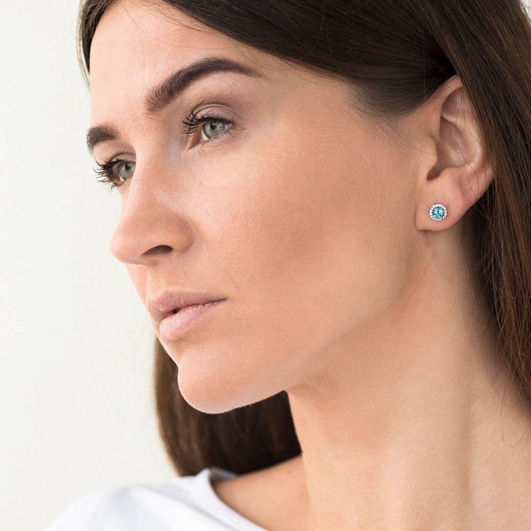 Золотые серьги-гвоздики с топазом и фианитами с489гт - 1 Золотые серьги-гвоздики с топазом и фианитами с489гт от ювелирного магазина Оникс - 1