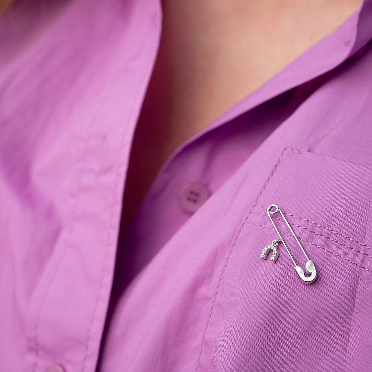 Золота шпилька "Підкова" (фіаніти) зак00323 від ювелірного магазину Онікс - 2