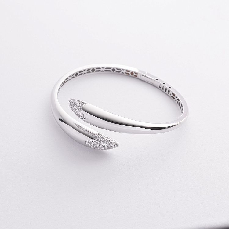 Жесткий браслет "Rosemarie" в белом золоте (фианиты) б05605 от ювелирного магазина Оникс - 4