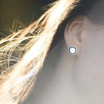 Срібні сережки-пусети "Кружечки" (емаль) 122932