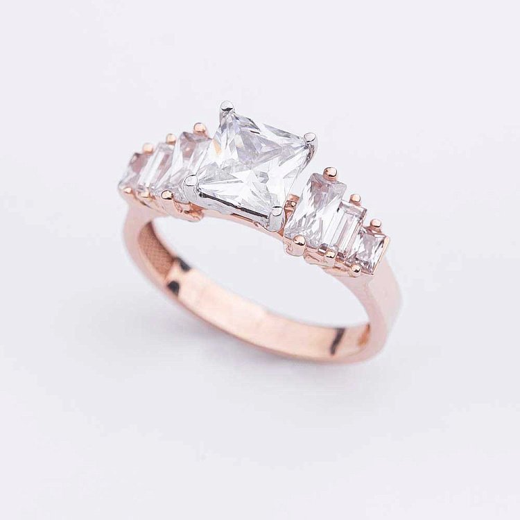 Золота заручальна каблучка з фіанітами к04588 від ювелірного магазину Онікс