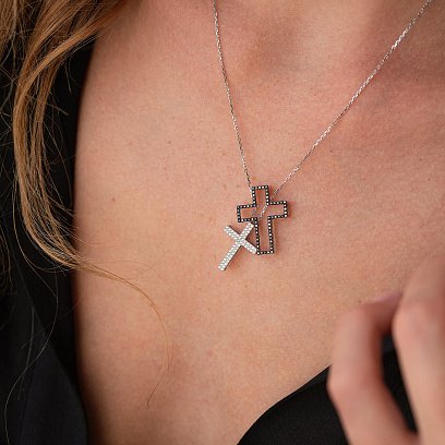 Золотое колье "Крестик" с бриллиантами 126851122 №4