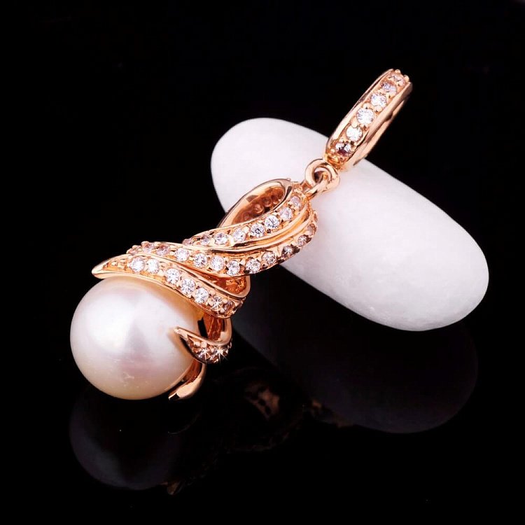 Золотая подвеска ( культивированный пресноводный жемчуг,фианит) п01573 от ювелирного магазина Оникс - 1