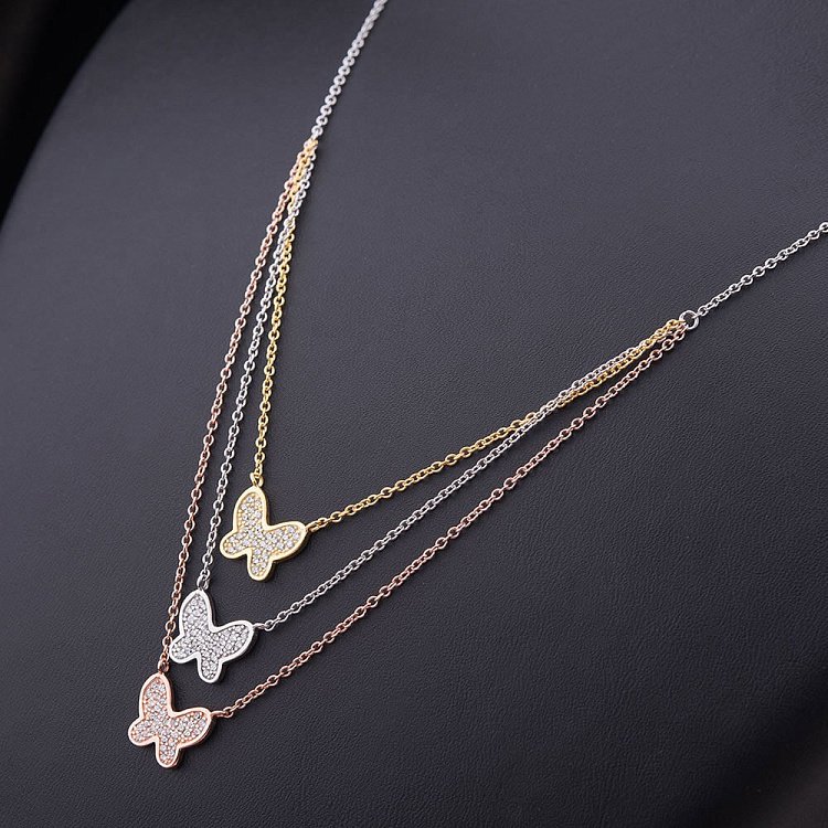Серебряное колье "Бабочки" с фианитами 18226 от ювелирного магазина Оникс