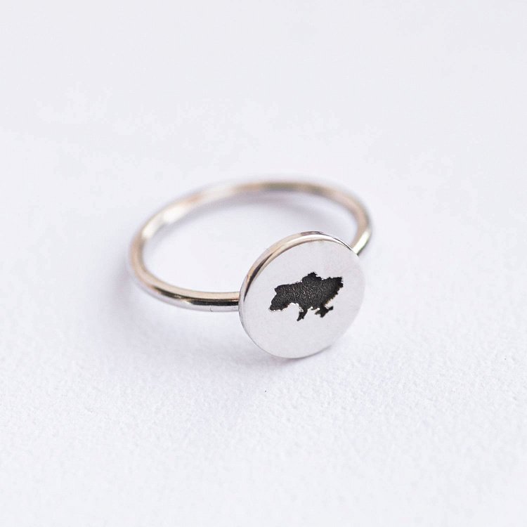 Срібна каблучка "Моя Україна" 112647у від ювелірного магазину Онікс