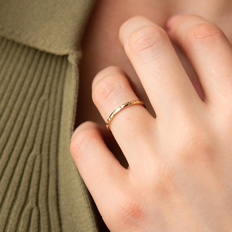 Каблучка "Меган" у жовтому золоті к07415 від ювелірного магазину Онікс - 1