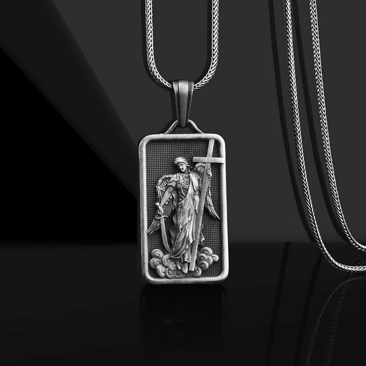 Серебряный кулон "Архангел Михаил" (возможна гравировка) 133178 от ювелирного магазина Оникс