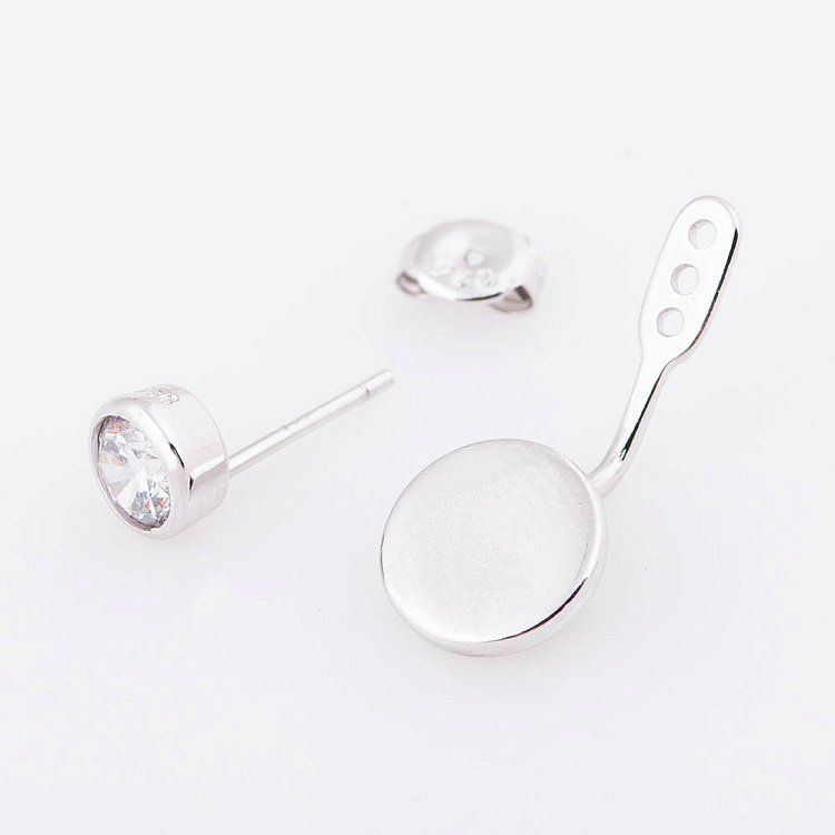 Серебряные сережки с фианитом 121794 от ювелирного магазина Оникс - 2